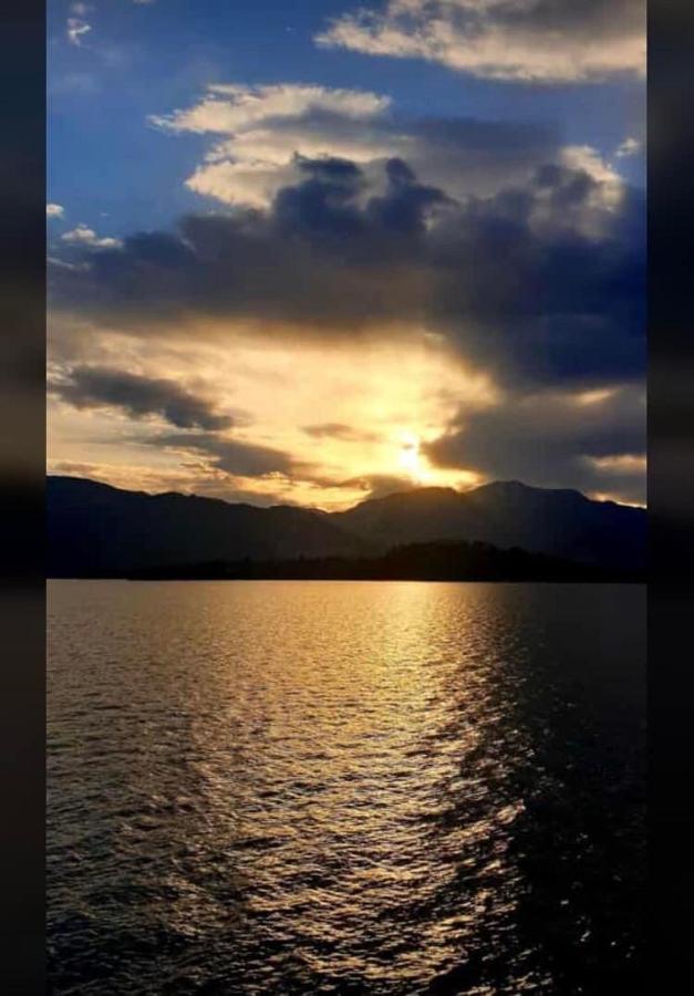 Little Suite Near Lake แวร์บาเนีย ภายนอก รูปภาพ